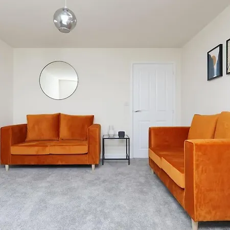 Prime Location & Free Parking Stylish 3-Bed Home Leicester Exterior photo
