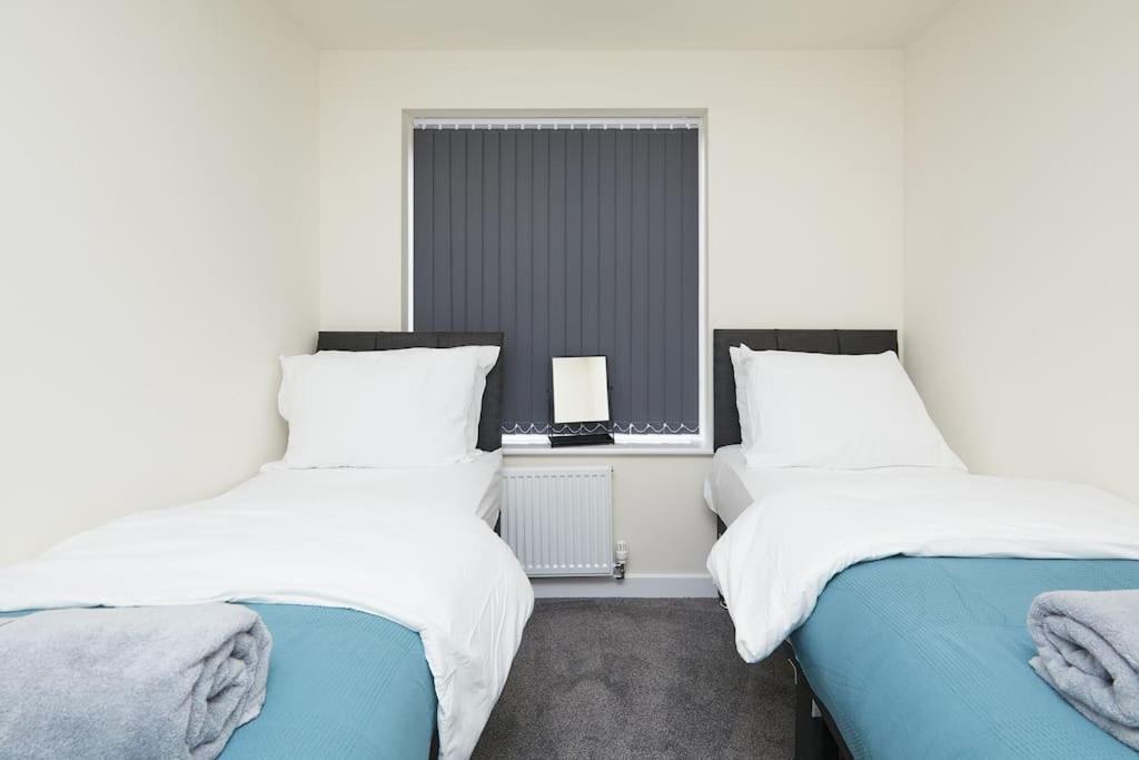 Vakantiehuis Prime Location & Free Parking Stylish 3-bed